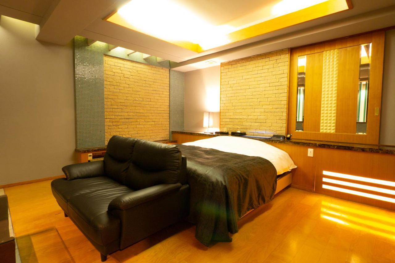 Hotel Rplus日高 (Adults Only) Hidaka  Экстерьер фото