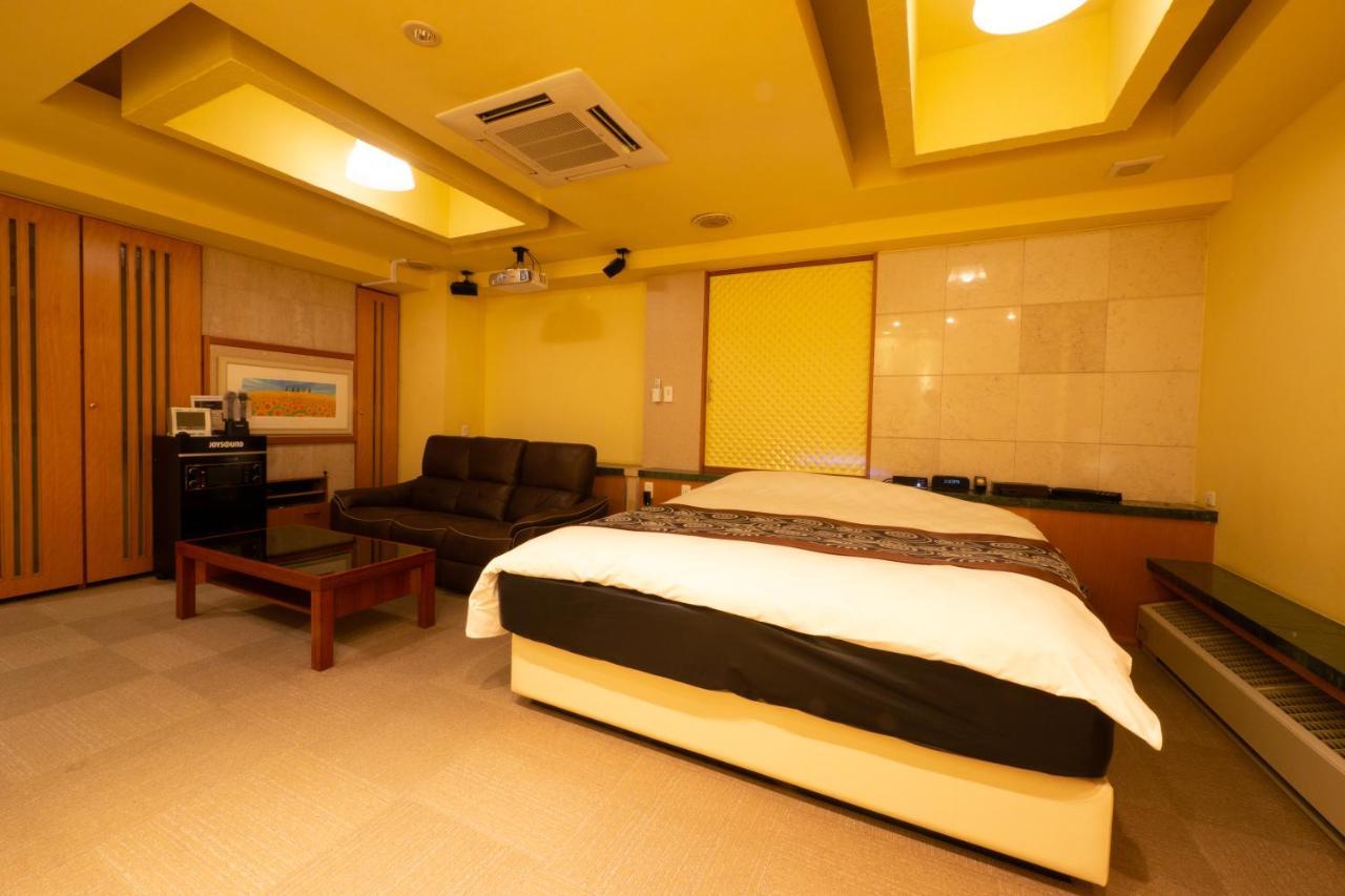 Hotel Rplus日高 (Adults Only) Hidaka  Экстерьер фото