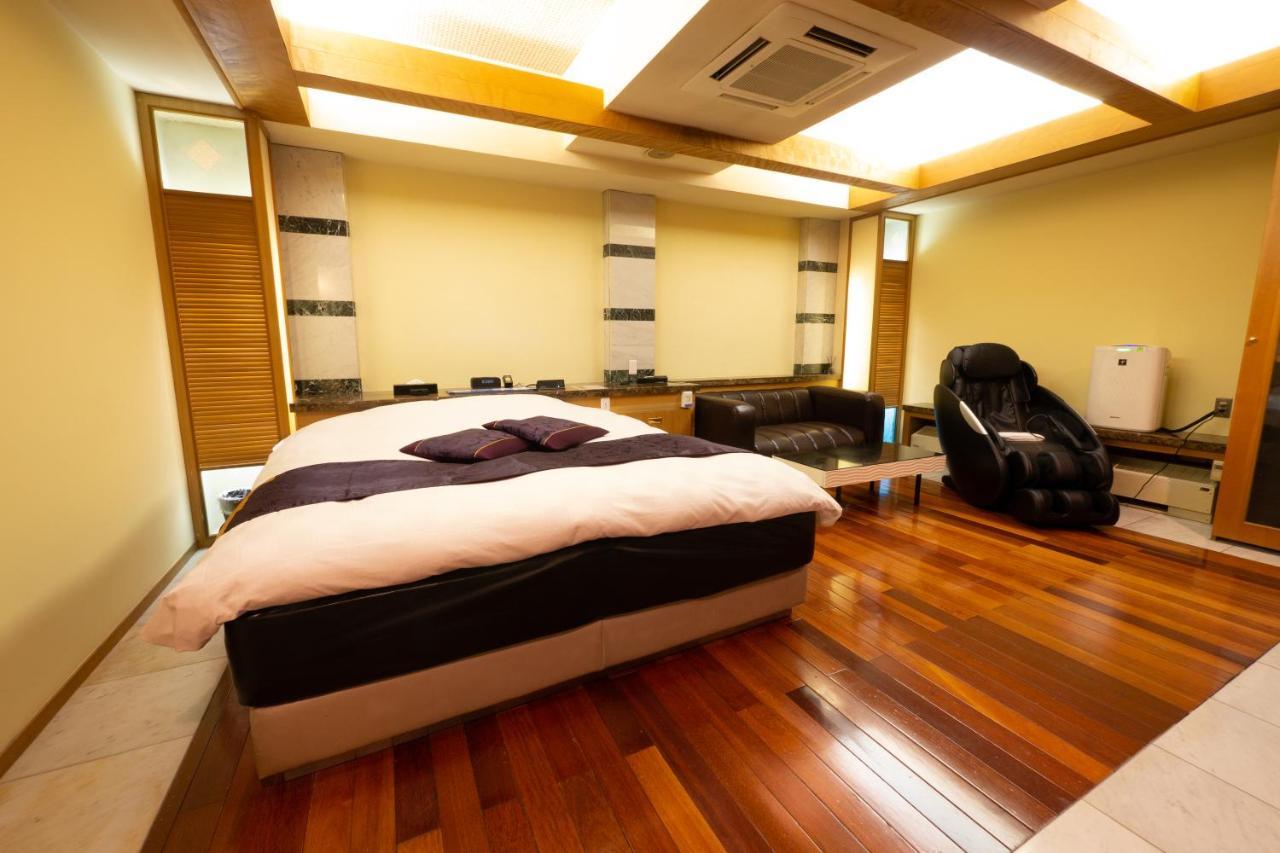 Hotel Rplus日高 (Adults Only) Hidaka  Экстерьер фото